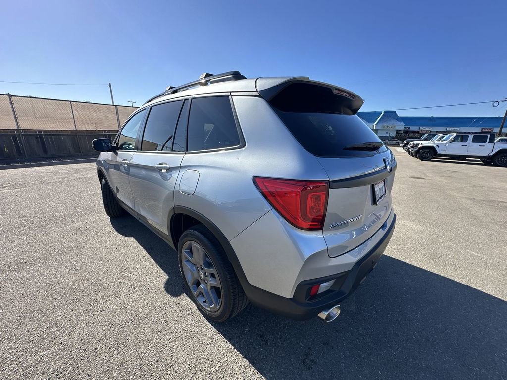 Used 2023 Honda Passport EX-L image 32