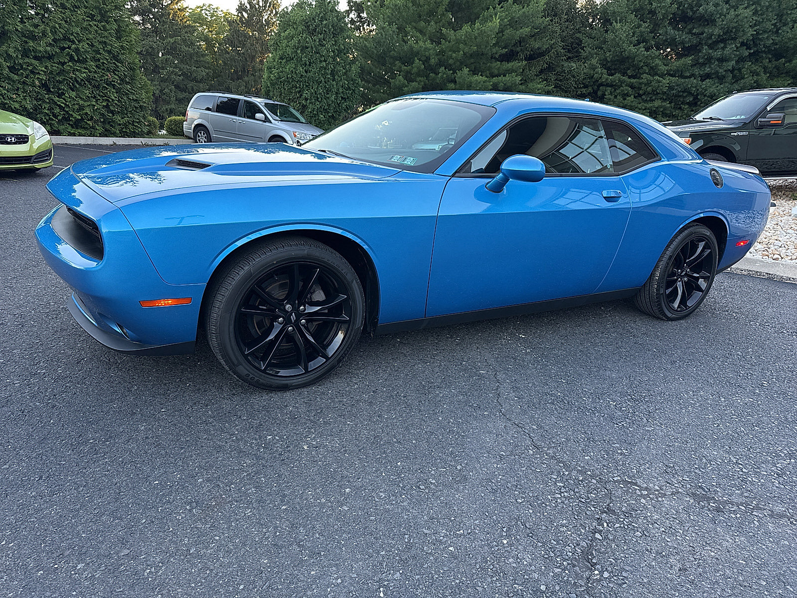 Used 2018 Dodge Challenger SXT w/ Blacktop Package RWD image 10