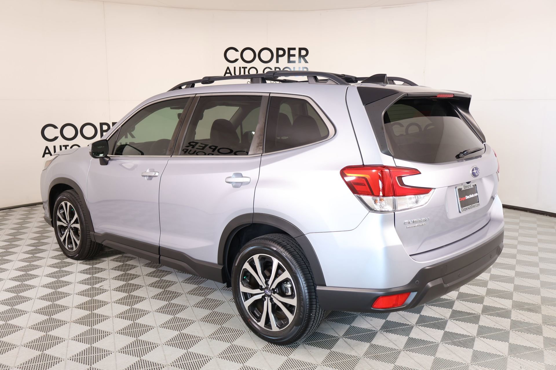 Used 2024 Subaru Forester Limited AWD/4WD image 23