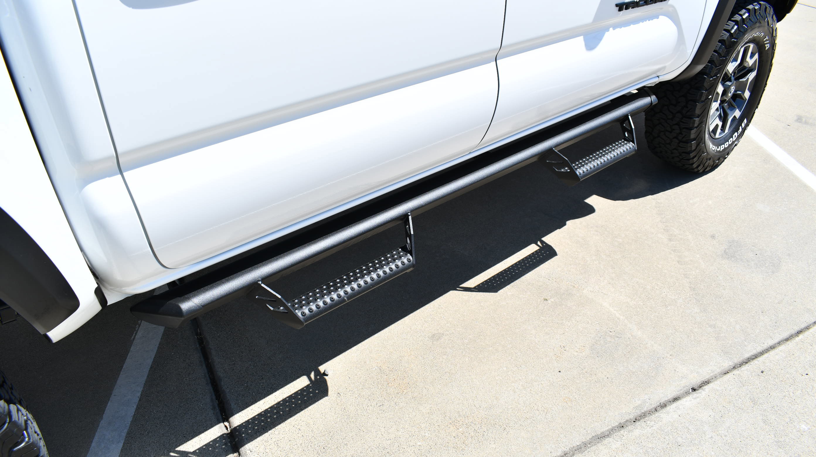 Used 2022 Toyota Tacoma TRD Off-Road w/ Technology Package image 11