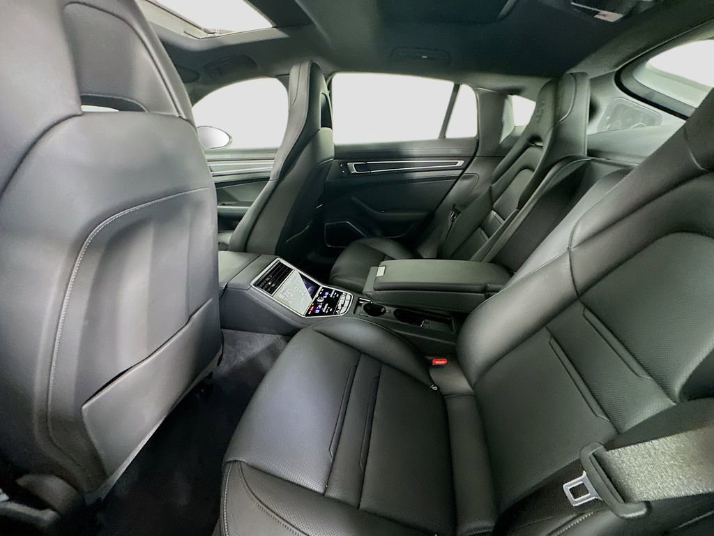 Certified 2023 Porsche Panamera 4 image 24