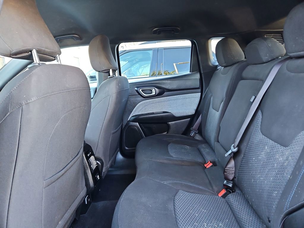 Used 2024 Jeep Compass Sport image 25