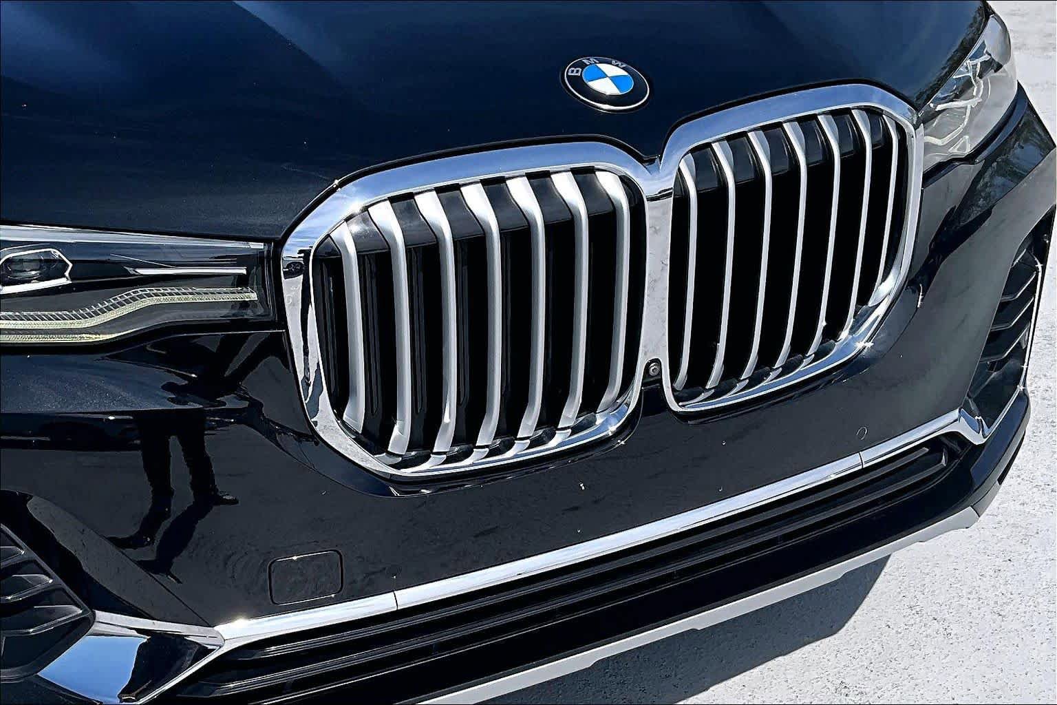 Used 2022 BMW X7 xDrive40i w/ Premium Package AWD/4WD image 30