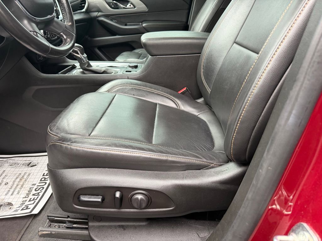 Used 2021 Chevrolet Traverse RS AWD/4WD image 13