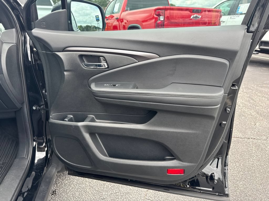 Used 2022 Honda Pilot Sport image 15