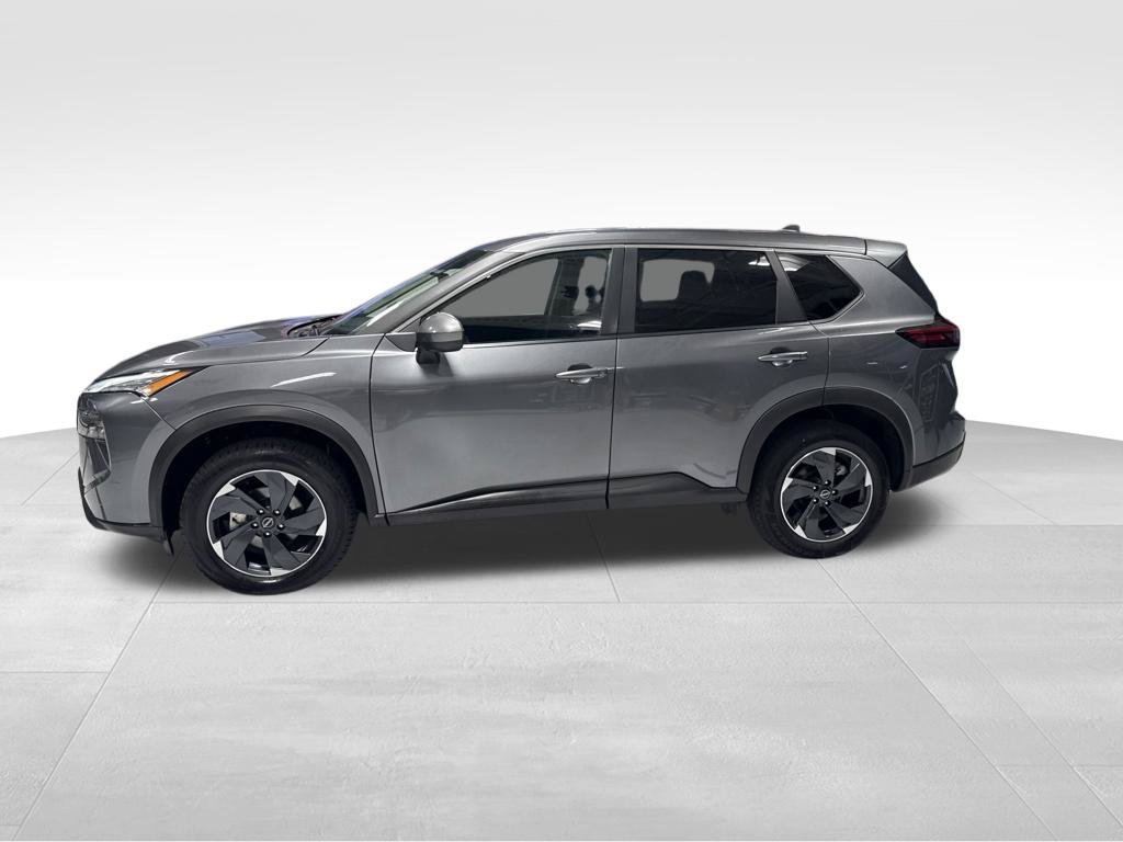 Used 2025 Nissan Rogue SV AWD/4WD image 3