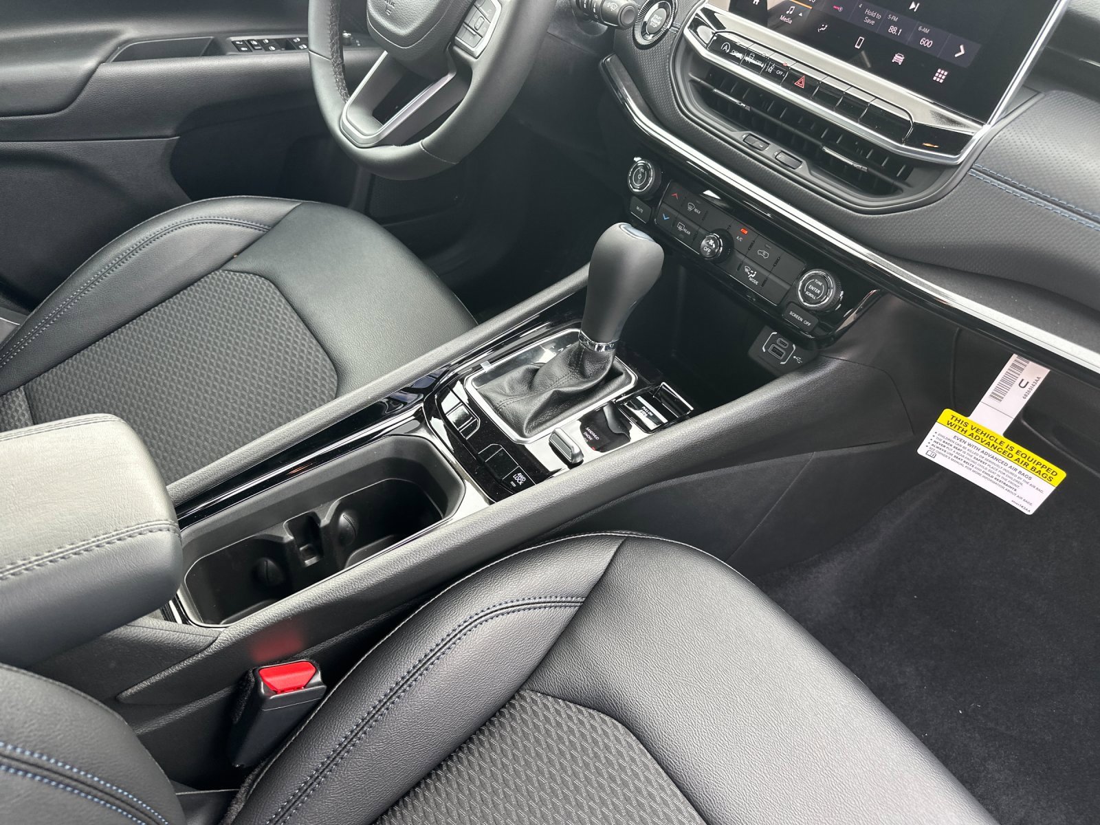 New 2026 Jeep Compass Latitude image 16