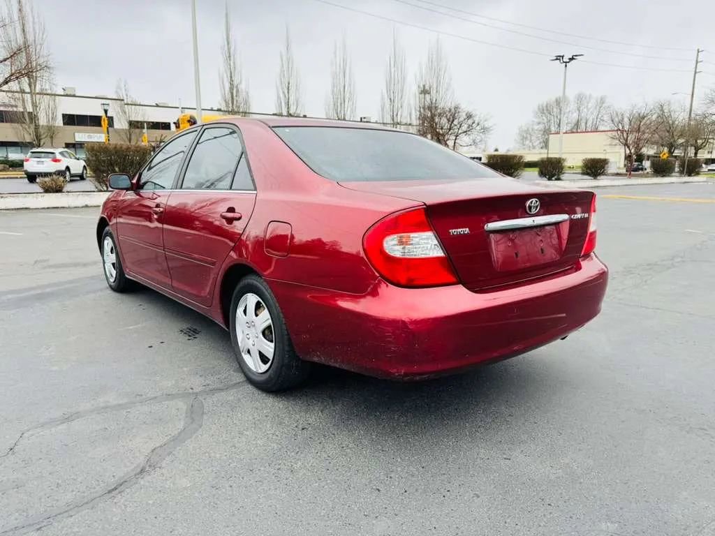 Used 2002 Toyota Camry LE image 3