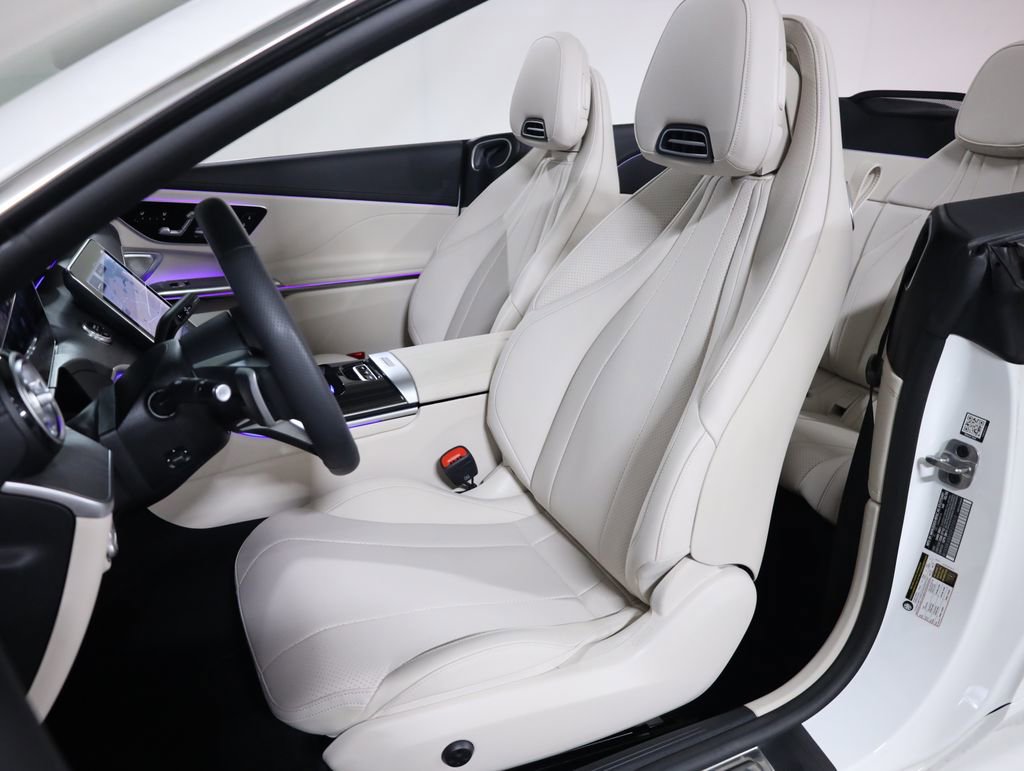 Used 2025 Mercedes-Benz CLE 450 4MATIC Cabriolet image 45