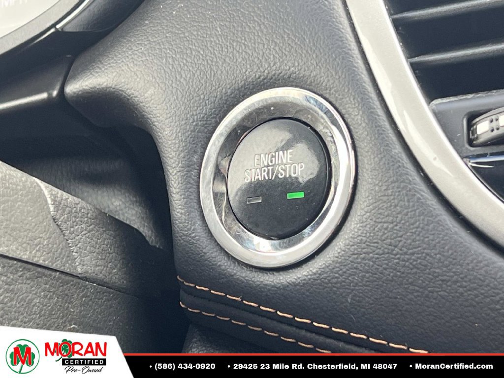 Used 2020 Chevrolet Trax LT w/ LT Convenience Package FWD image 27