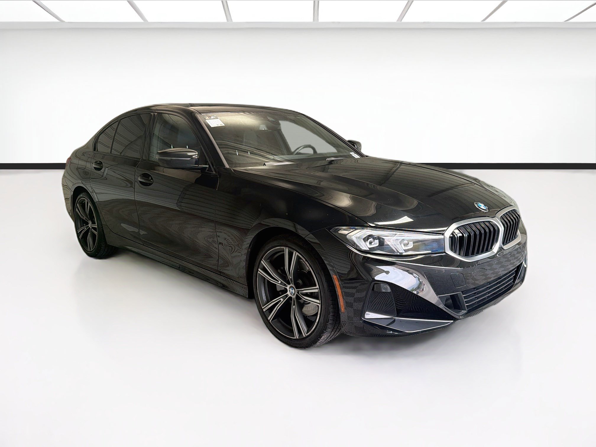 Used 2023 BMW 330i Sedan w/ Premium Package RWD image 3