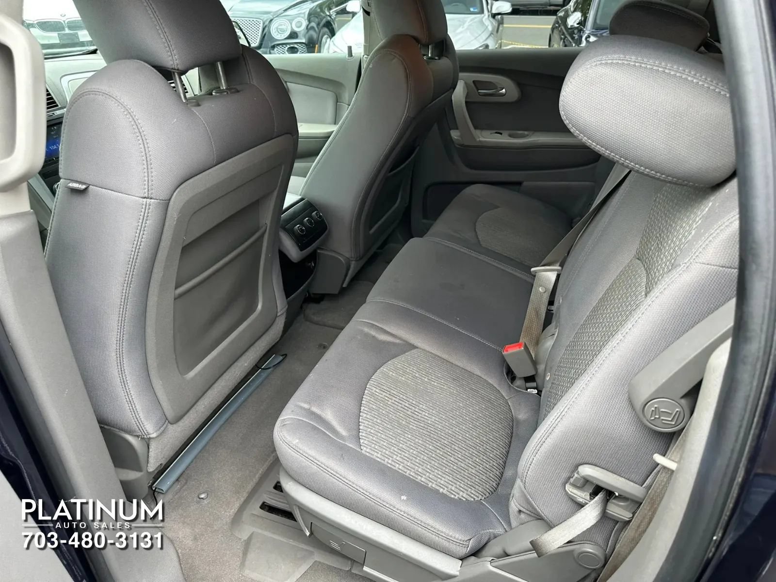 Used 2012 Chevrolet Traverse LS FWD image 17