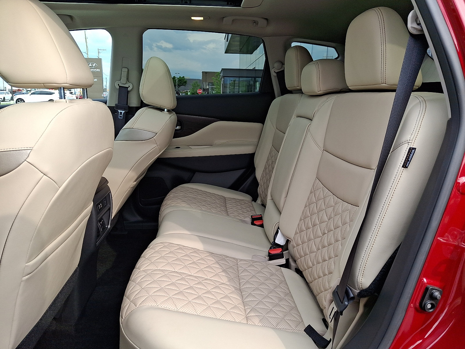 Used 2023 Nissan Murano Platinum w/ Cargo Package AWD/4WD image 10