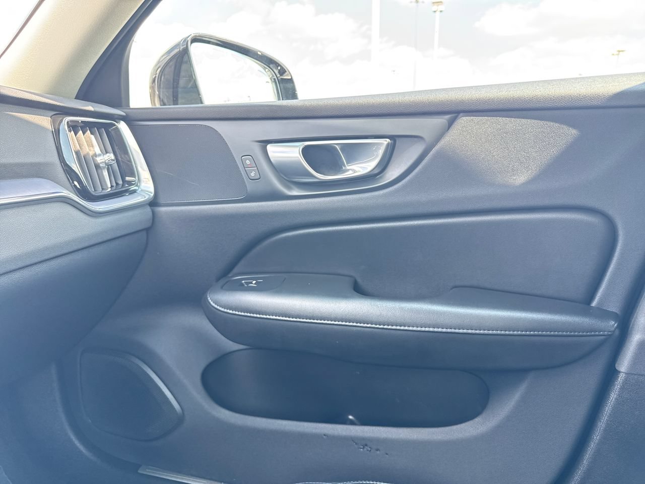 Used 2024 Volvo S60 B5 Core FWD image 29