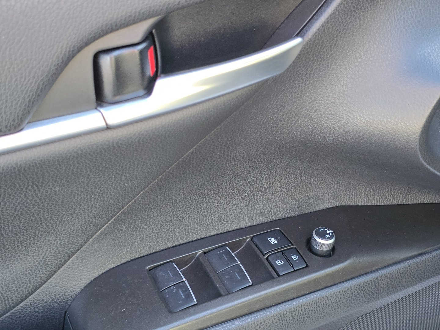 Used 2023 Toyota Camry XSE image 33