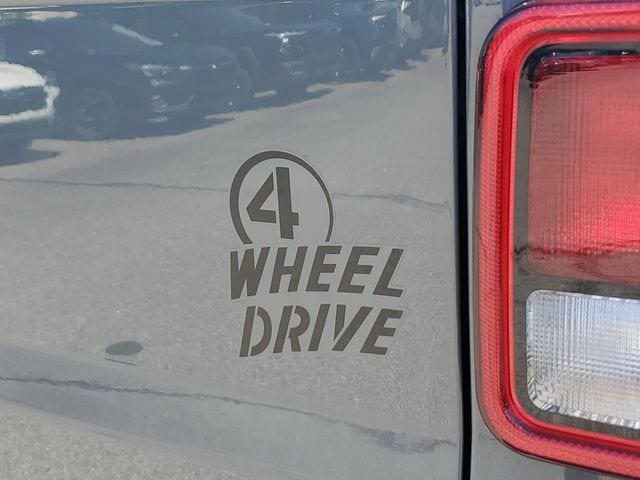 Used 2021 Jeep Gladiator Sport AWD/4WD image 7