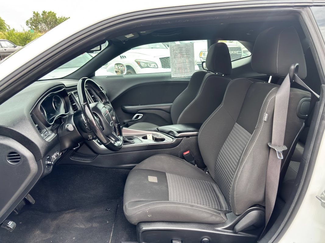 Used 2022 Dodge Challenger GT RWD image 16