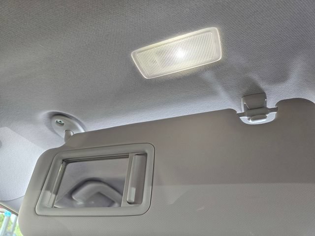 Used 2024 Toyota Prius Prime FWD image 18