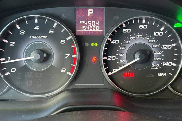 Used 2011 Subaru Outback 2.5i Limited AWD/4WD image 27