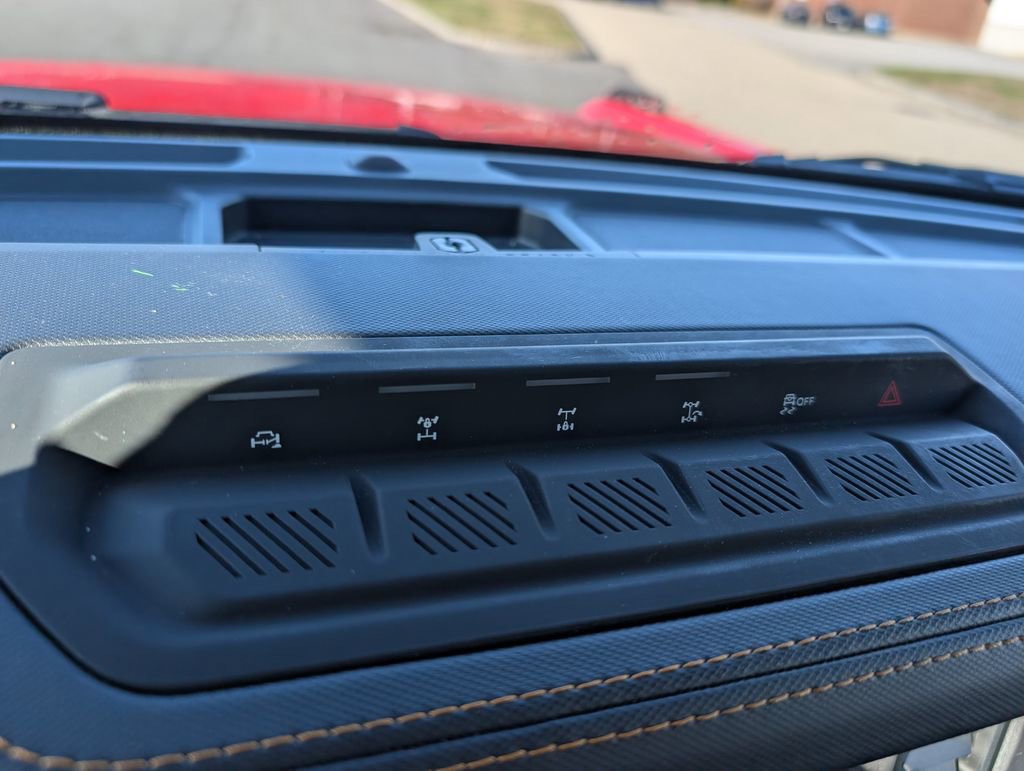 Used 2024 Ford Bronco Badlands image 22