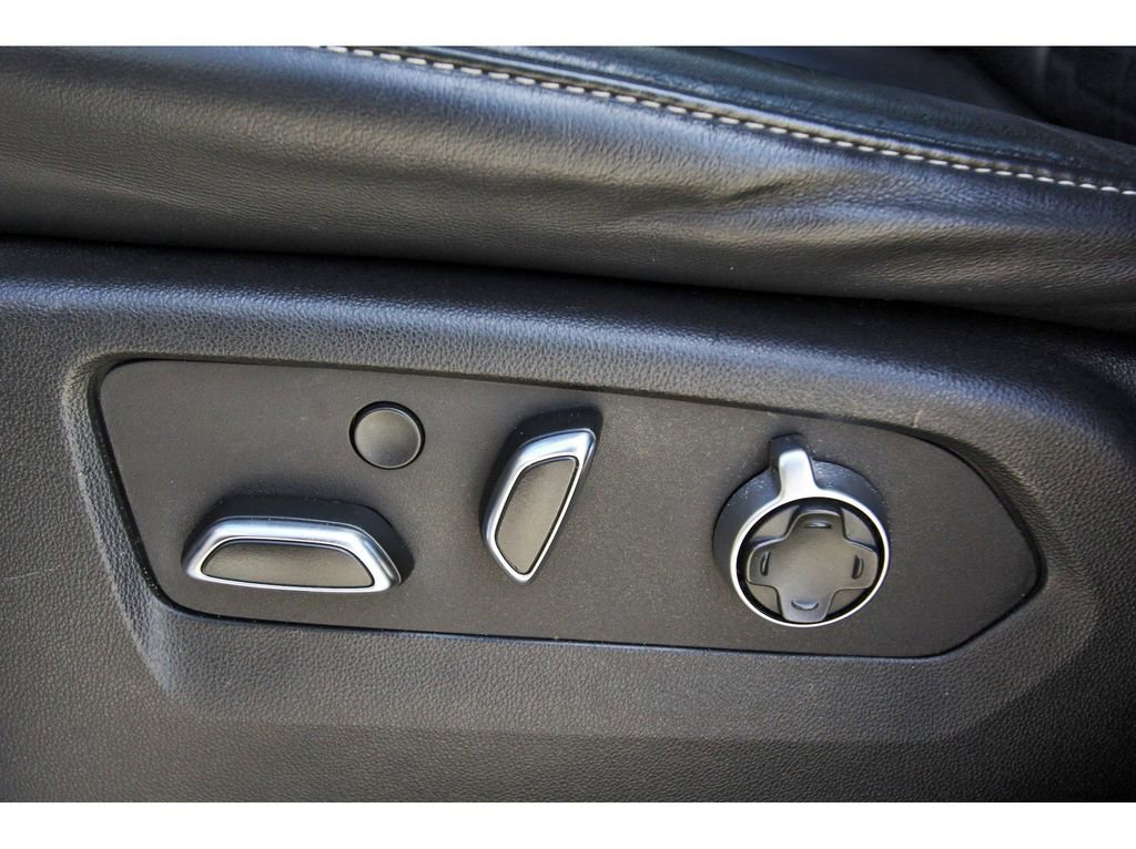 Certified 2022 Cadillac Escalade Sport Platinum w/ Heavy-Duty Trailer Package image 10