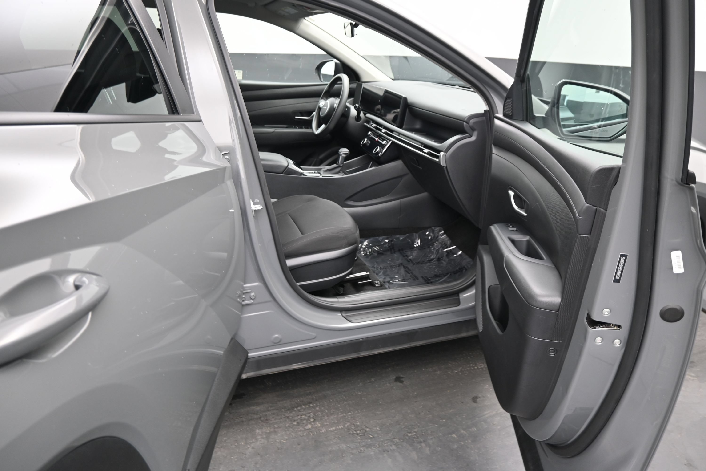 Used 2025 Hyundai Tucson SEL FWD image 13