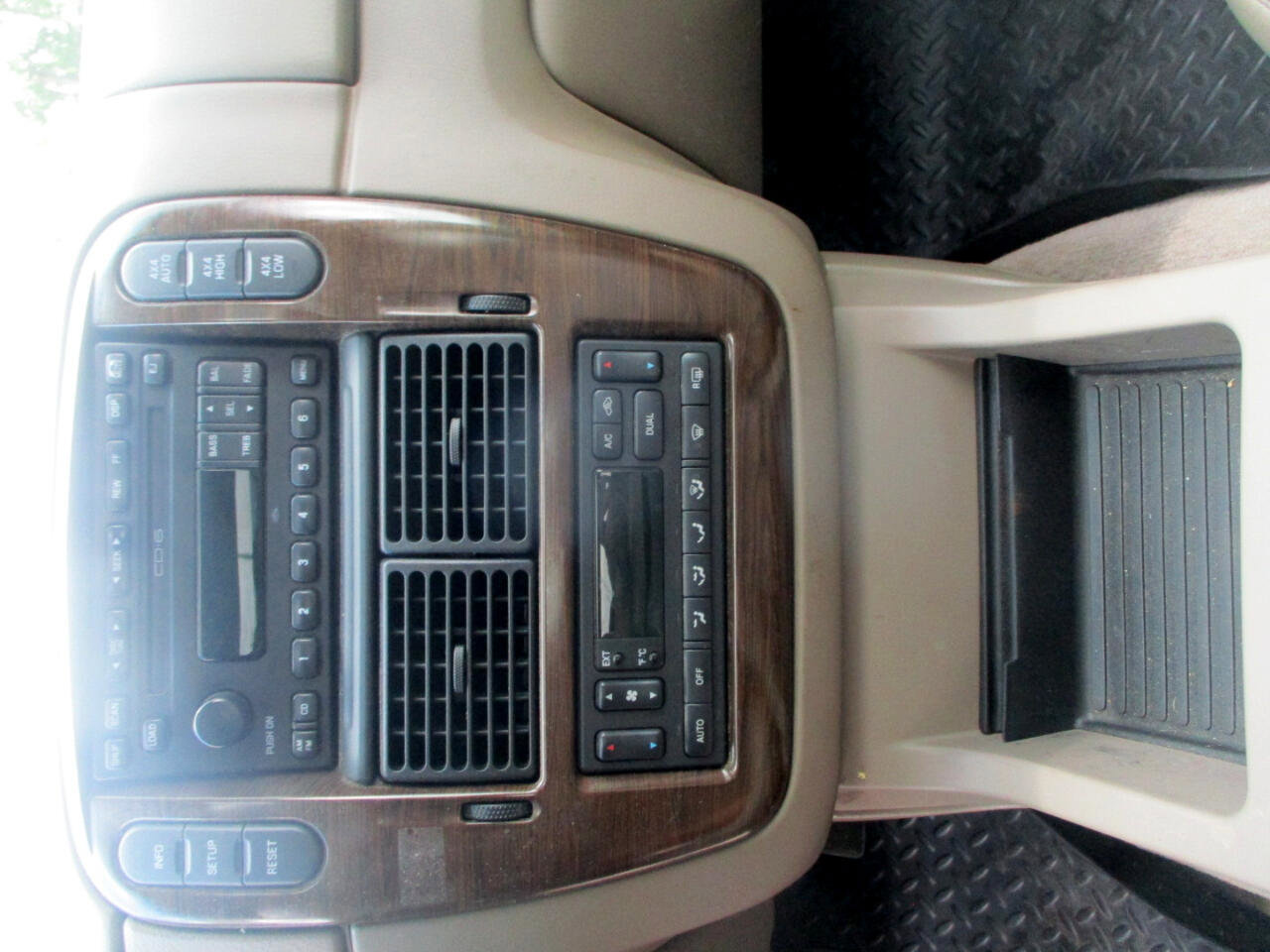 Used 2002 Ford Explorer Eddie Bauer image 12