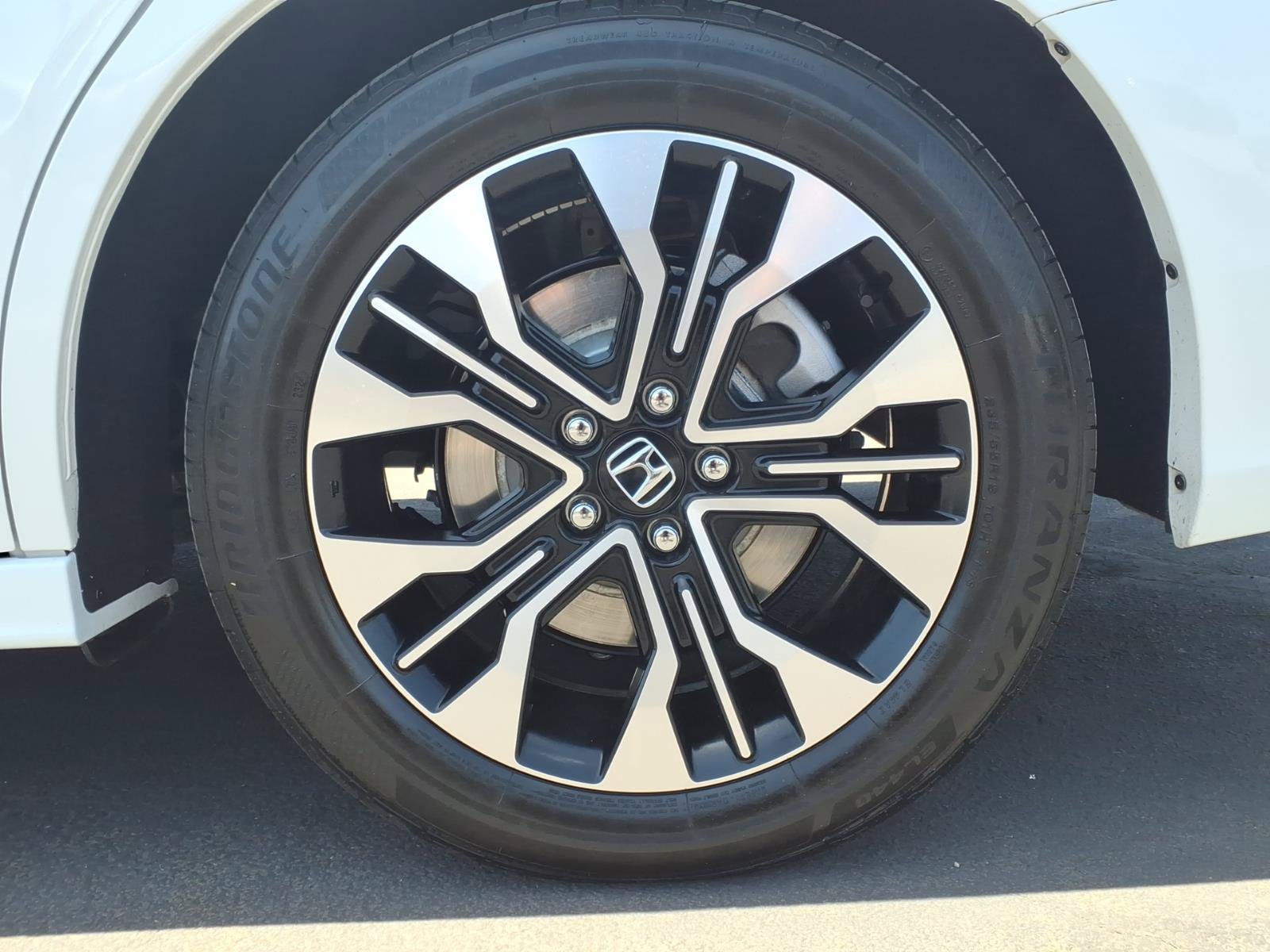 Used 2025 Honda Odyssey Elite image 9