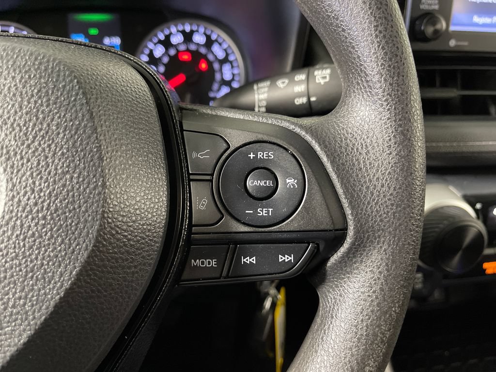 Certified 2021 Toyota RAV4 LE FWD image 27