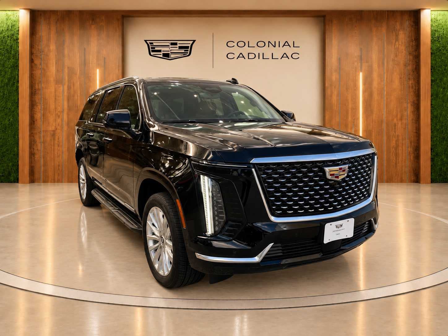 Used 2025 Cadillac Escalade ESV Luxury AWD/4WD image 1