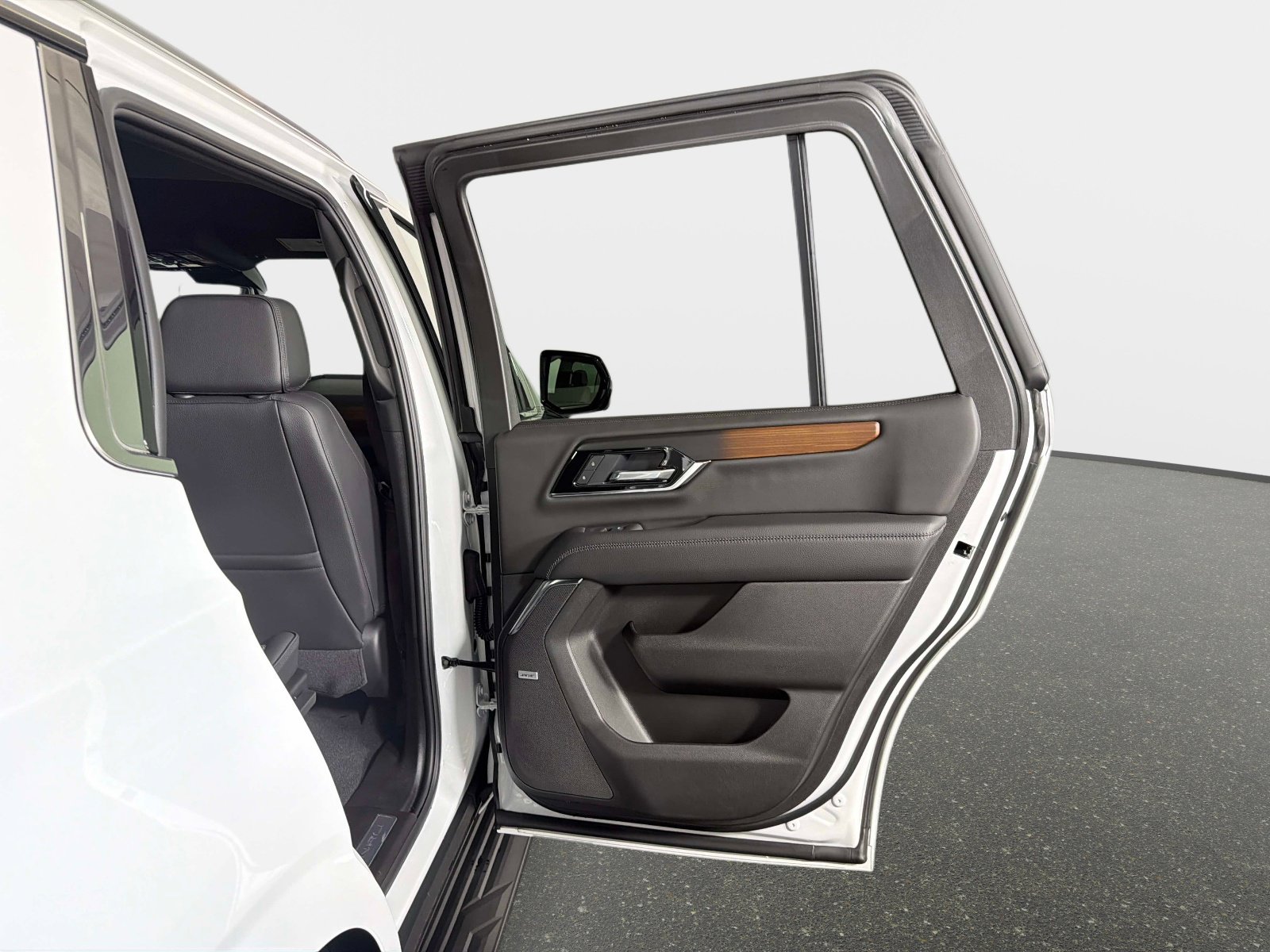 Used 2026 GMC Yukon Denali image 27