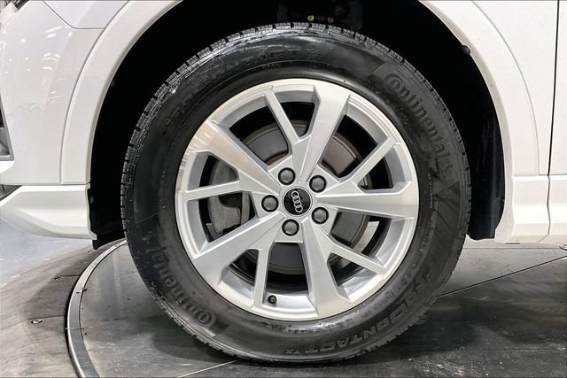 Used 2024 Audi Q3 2.0T Premium AWD/4WD image 5