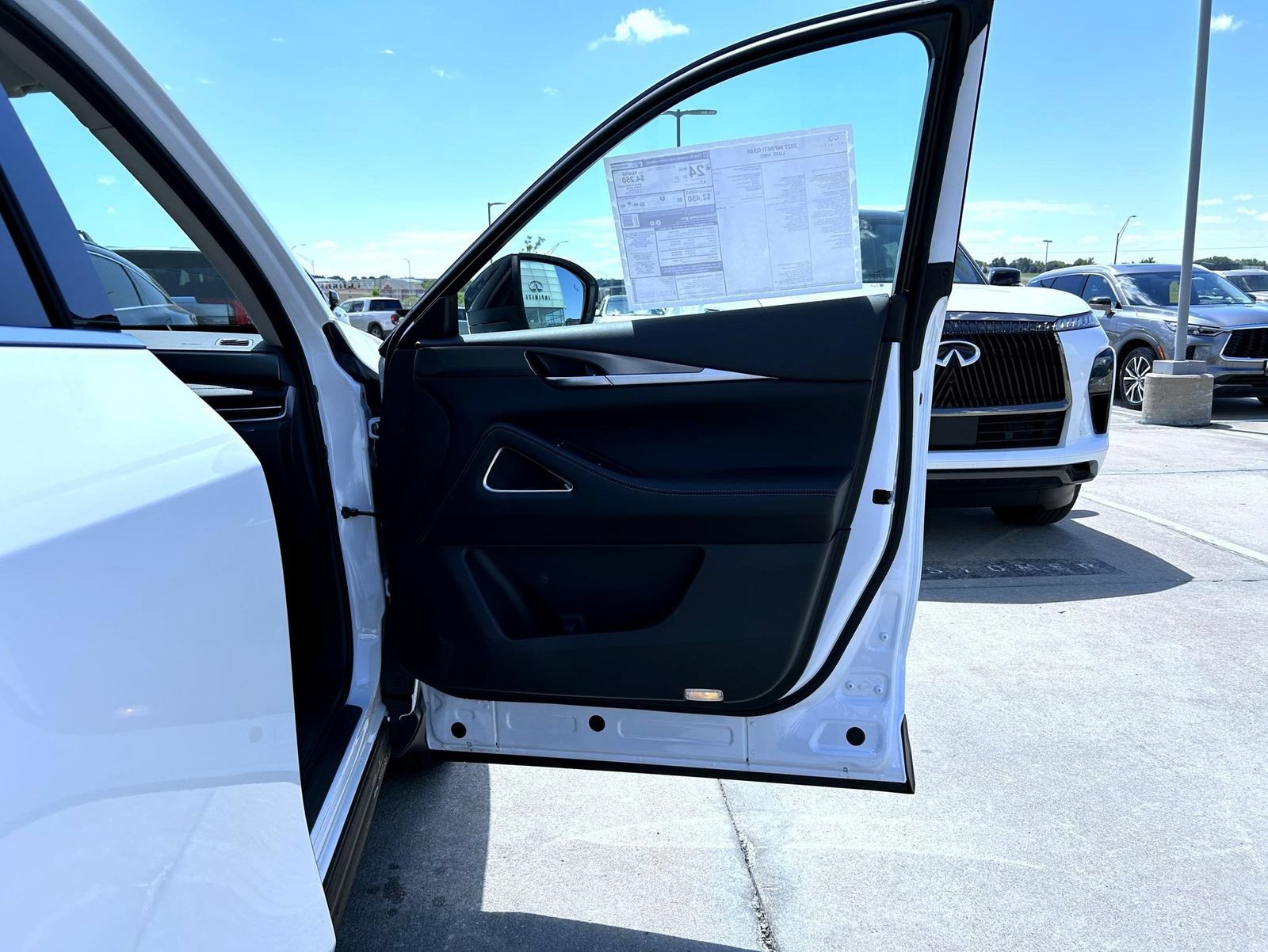 New 2027 INFINITI QX60 Luxe w/ Cargo Package AWD/4WD image 16