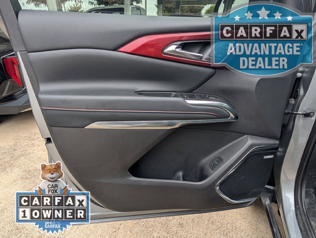 Used 2025 Chevrolet Traverse RS w/ LPO, Floor Liner Package FWD image 18