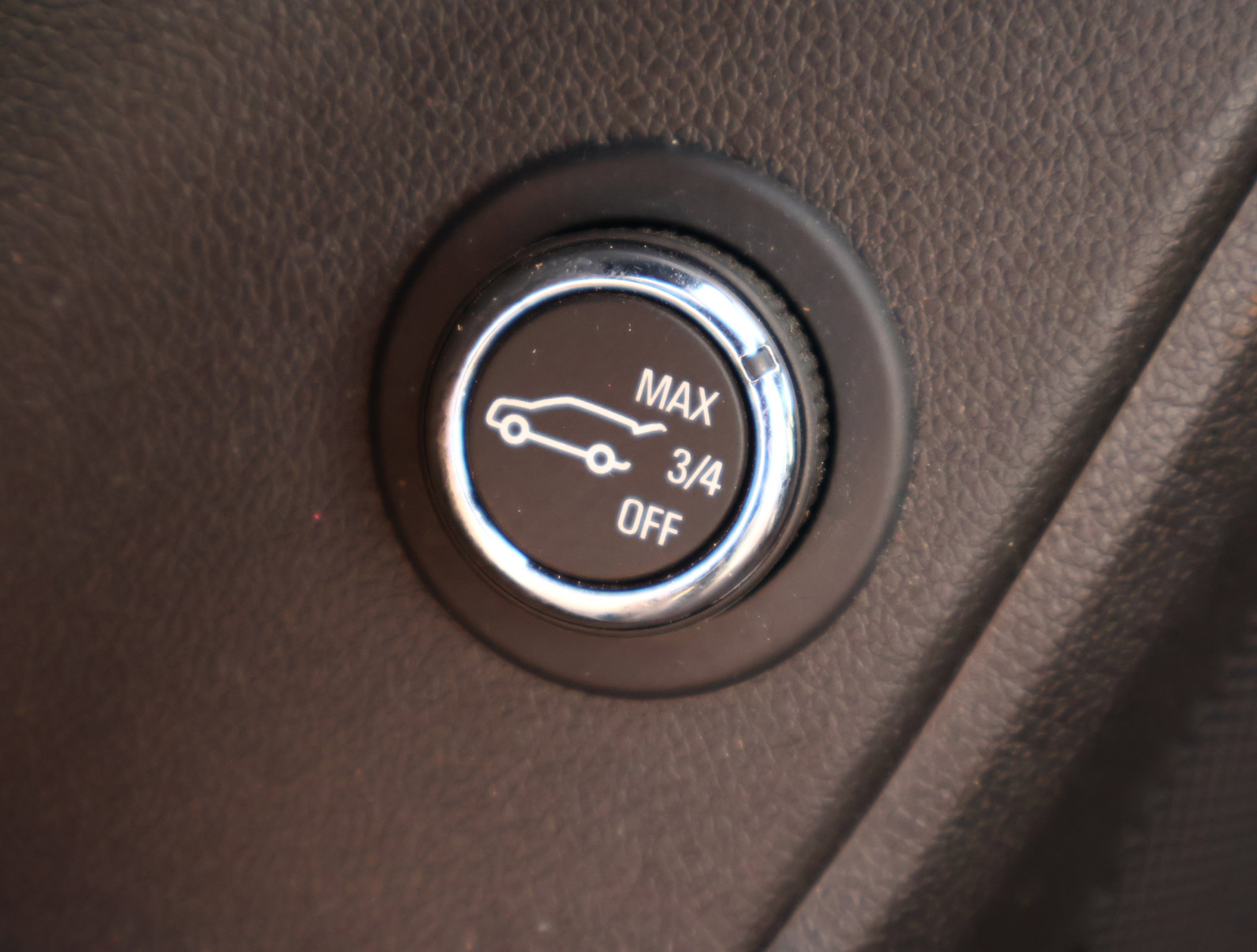 Certified 2024 Chevrolet Blazer LT w/ Convenience Package image 8