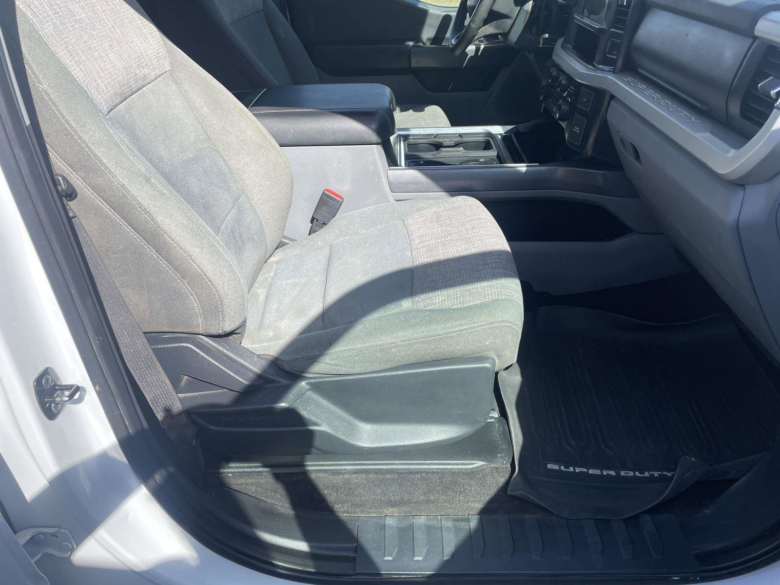 Used 2024 Ford F250 XLT w/ FX4 Off-Road Package AWD/4WD image 25