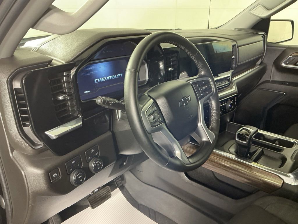 Used 2023 Chevrolet Silverado 1500 RST w/ Protection Package AWD/4WD image 9