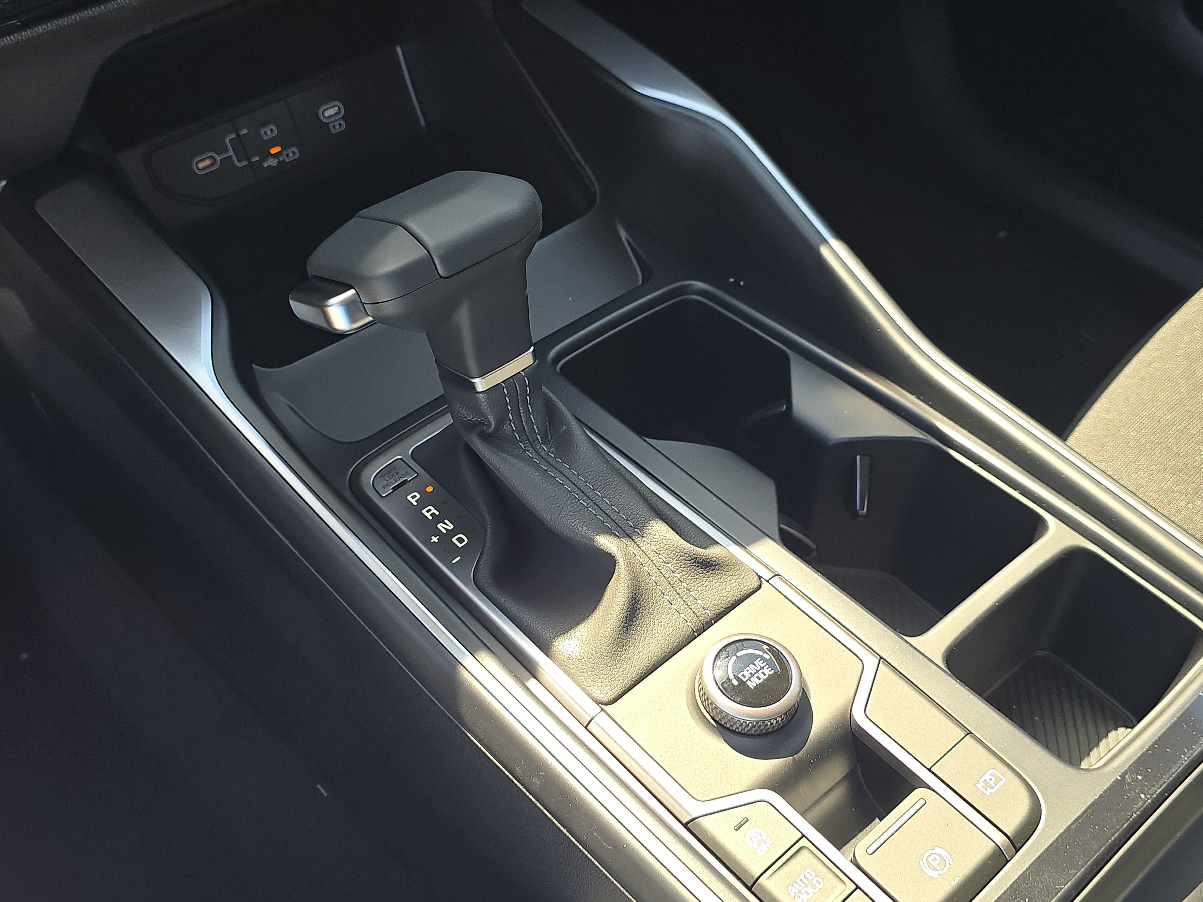 New 2026 Kia Sorento LX FWD image 25