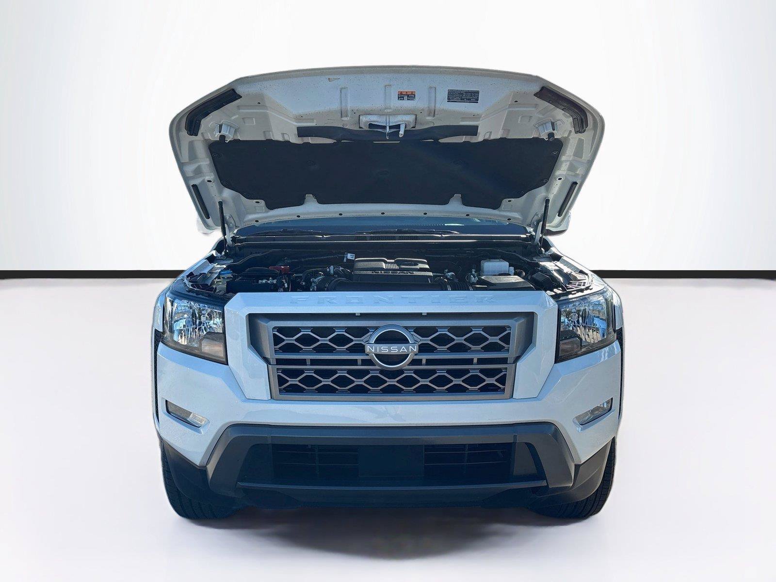 Used 2024 Nissan Frontier SV RWD image 31