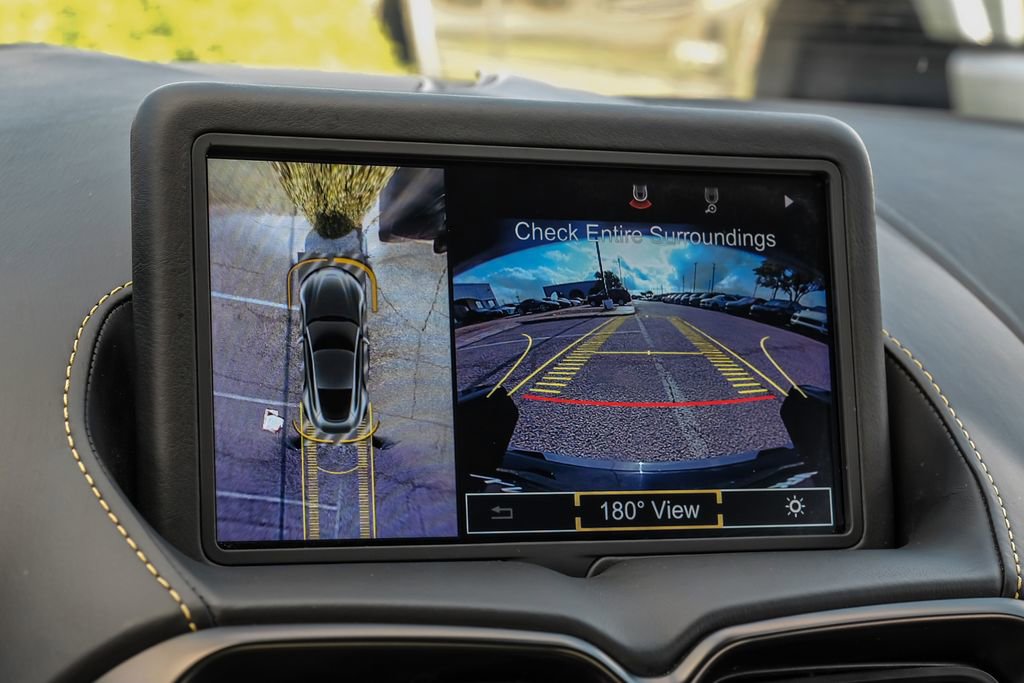 Used 2020 Aston Martin V8 Vantage Coupe RWD image 20