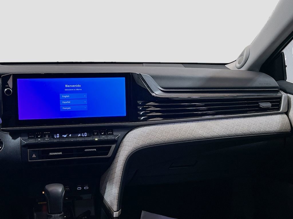 Used 2025 Toyota Camry XLE w/ Premium Package FWD image 21