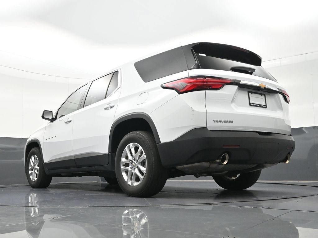Used 2023 Chevrolet Traverse LS FWD image 26
