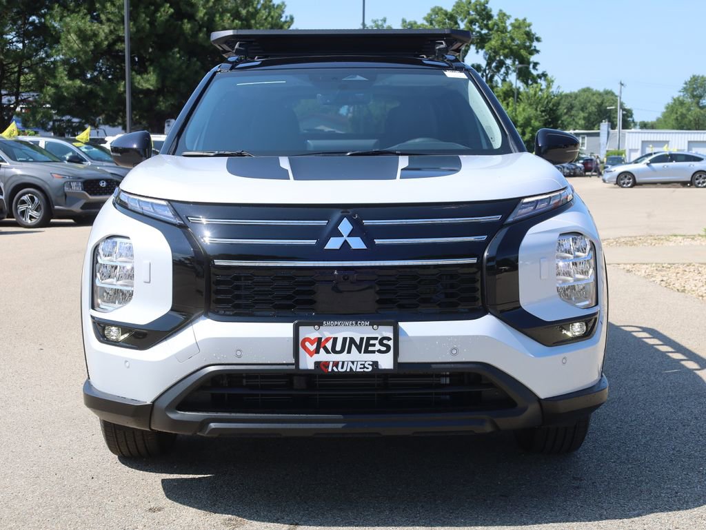 New 2025 Mitsubishi Outlander Trail Edition image 3