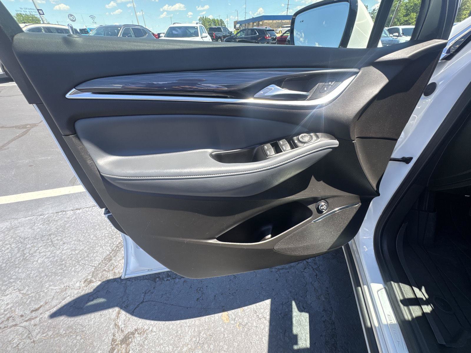 Used 2023 Buick Enclave Essence w/ LPO, Floor Liner Package FWD image 9