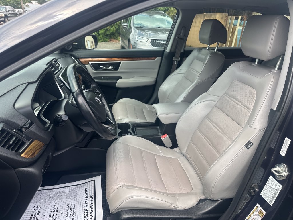 Used 2018 Honda CR-V Touring image 14