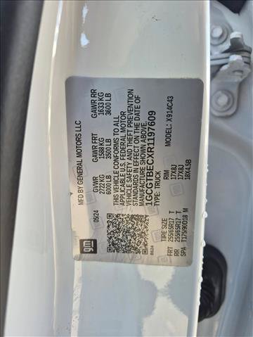 Used 2024 Chevrolet Colorado W/T w/ Safety Package AWD/4WD image 16