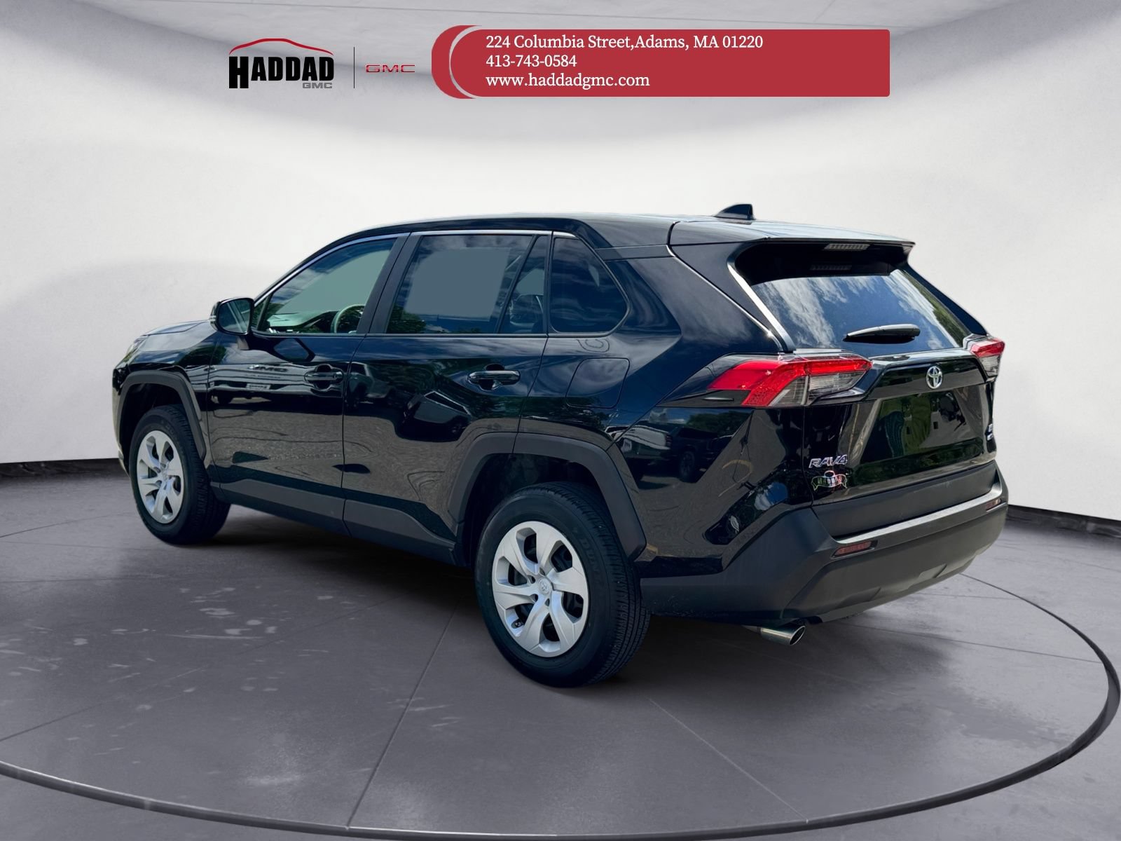 Used 2023 Toyota RAV4 LE AWD/4WD image 6