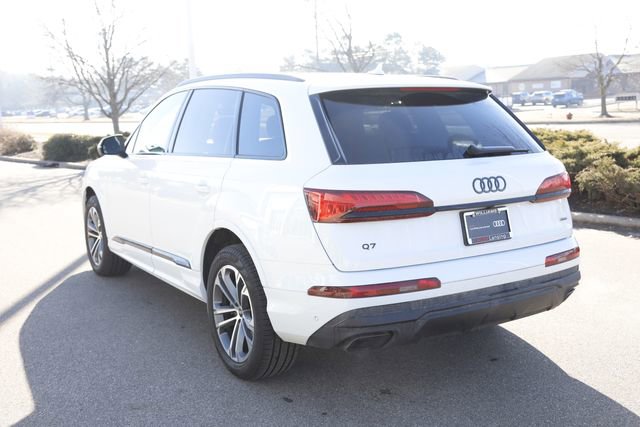 Used 2025 Audi Q7 2.0T Premium w/ Convenience Plus Package image 7