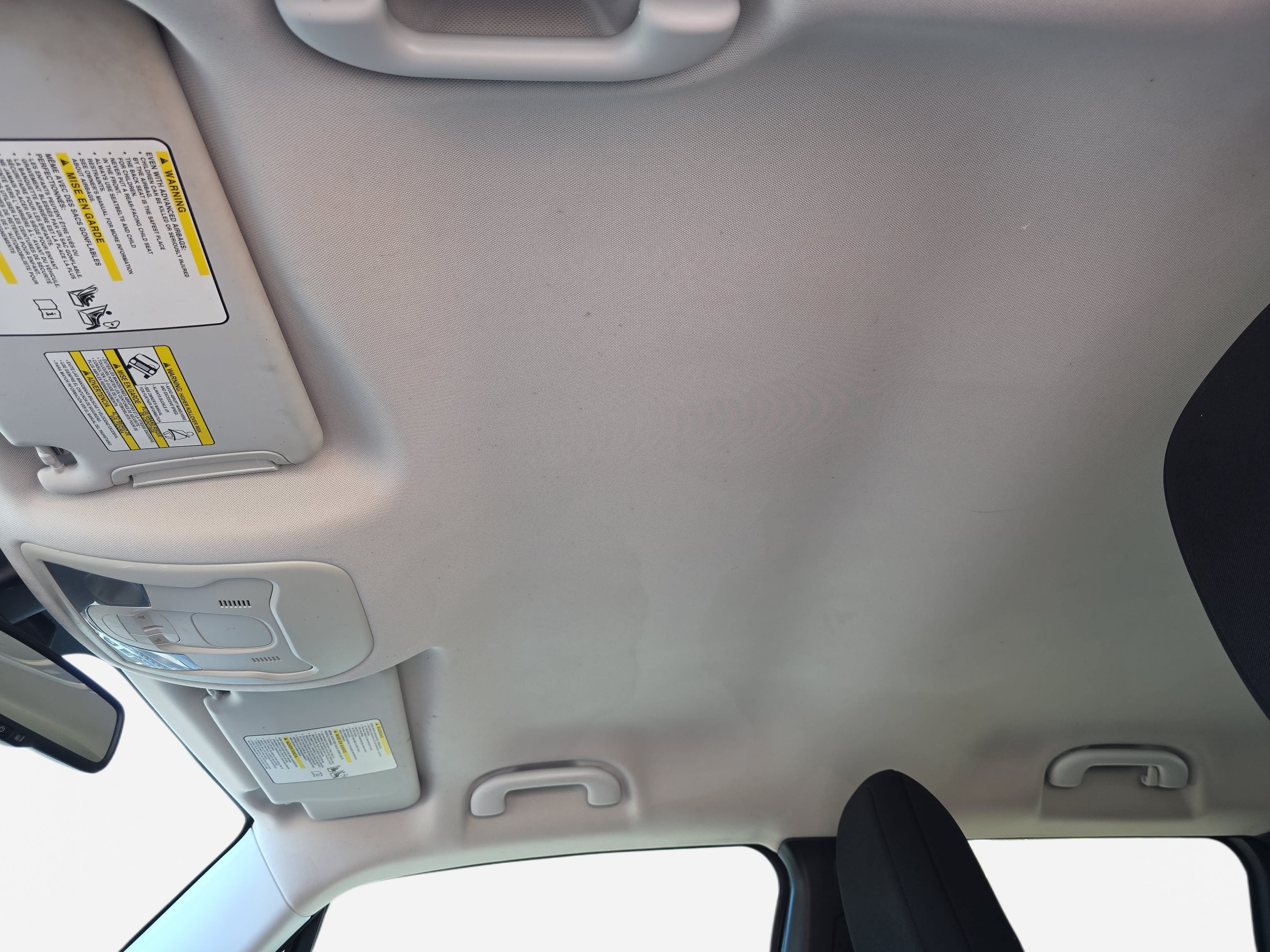 Used 2017 Jeep Renegade Altitude FWD image 27