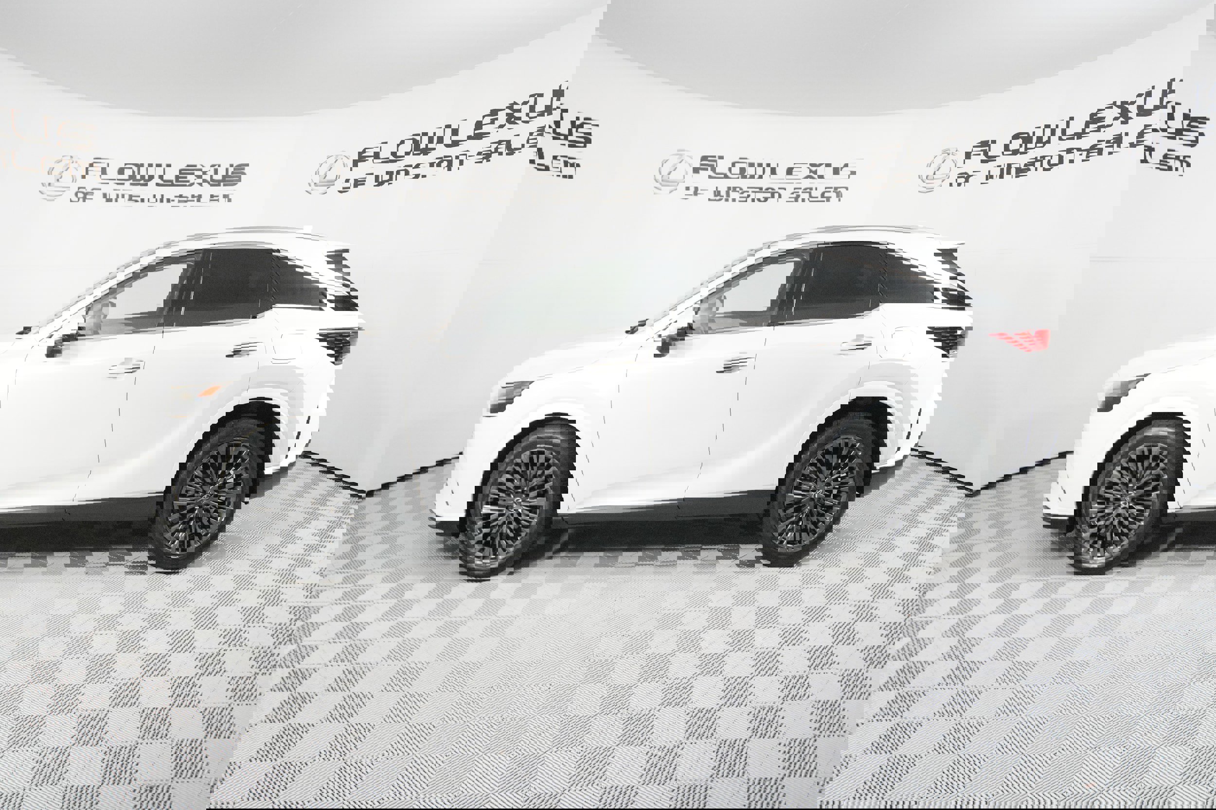 Certified 2025 Lexus RX 350 Luxury image 4